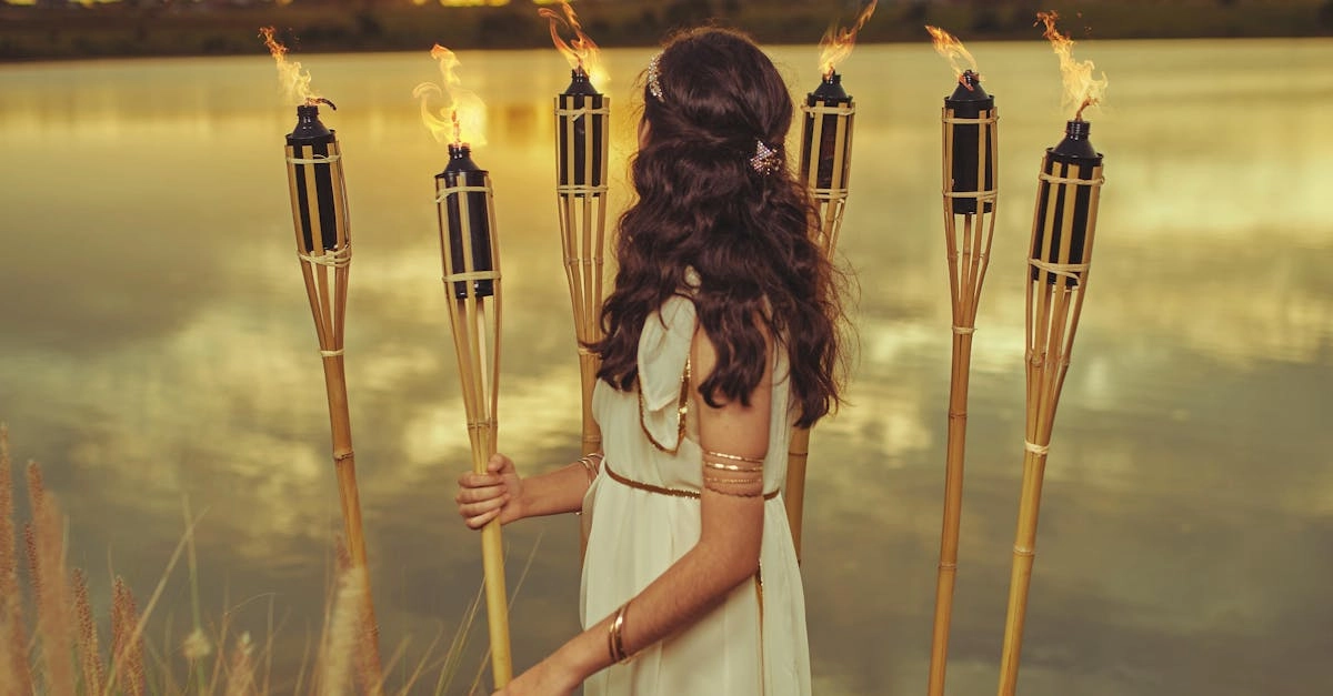 Цифровая интерпретация античной мифологии Gates визуализация